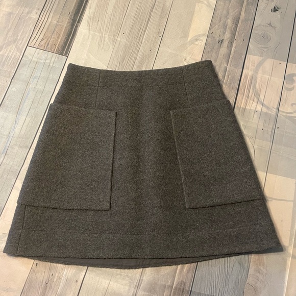 COS Dresses & Skirts - Grey A-Line Boiled Wool COS Skirt with Side-Pocket Detail and 8” 🔥MINT🔥